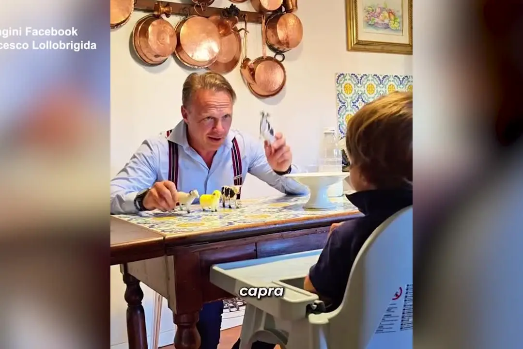 Lollobrigida spiega il latte italiano ad un bimbo: \"Prodotto straordinario\"