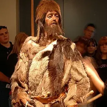 Ötzi ha un gemello digitale: la mummia del Similaun ora è anche un modello 3D