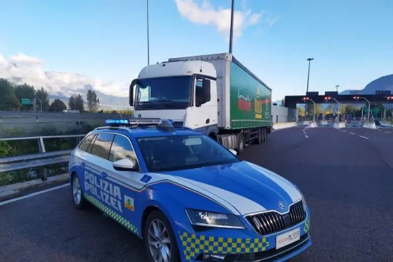 «Siamo carabinieri», poi spariscono con oro e soldi: arrestati a Rovereto Sud