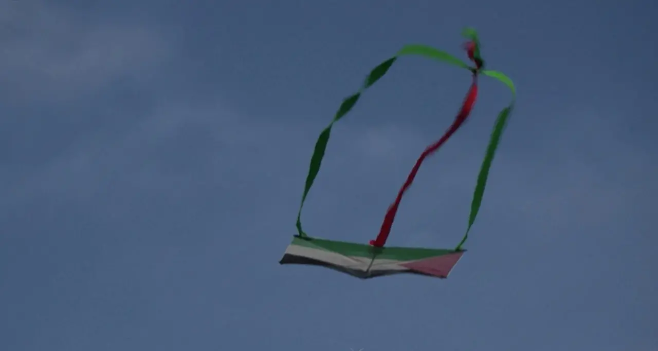 Gli aquiloni volano per Gaza sopra la Mostra del Cinema di Venezia