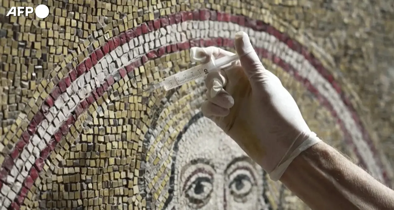 A Kiev il restauro di Santa Sofia continua nonostante le esplosioni