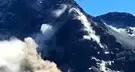 Frana a Punta Beltovo sopra Solda: il crollo ripreso in diretta nel video di Markus Reinstadler.