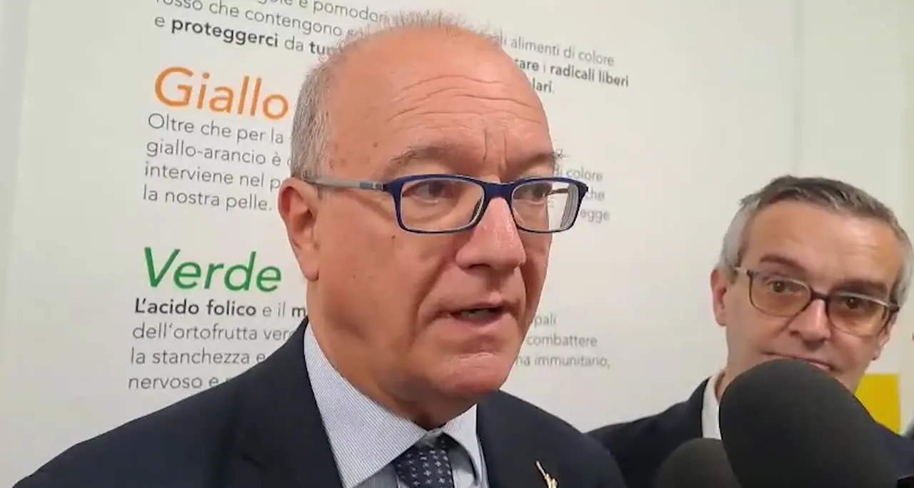 Valditara inaugura il nuovo Istituto recnicoad Andora: 'La scuola parte con tante novità'