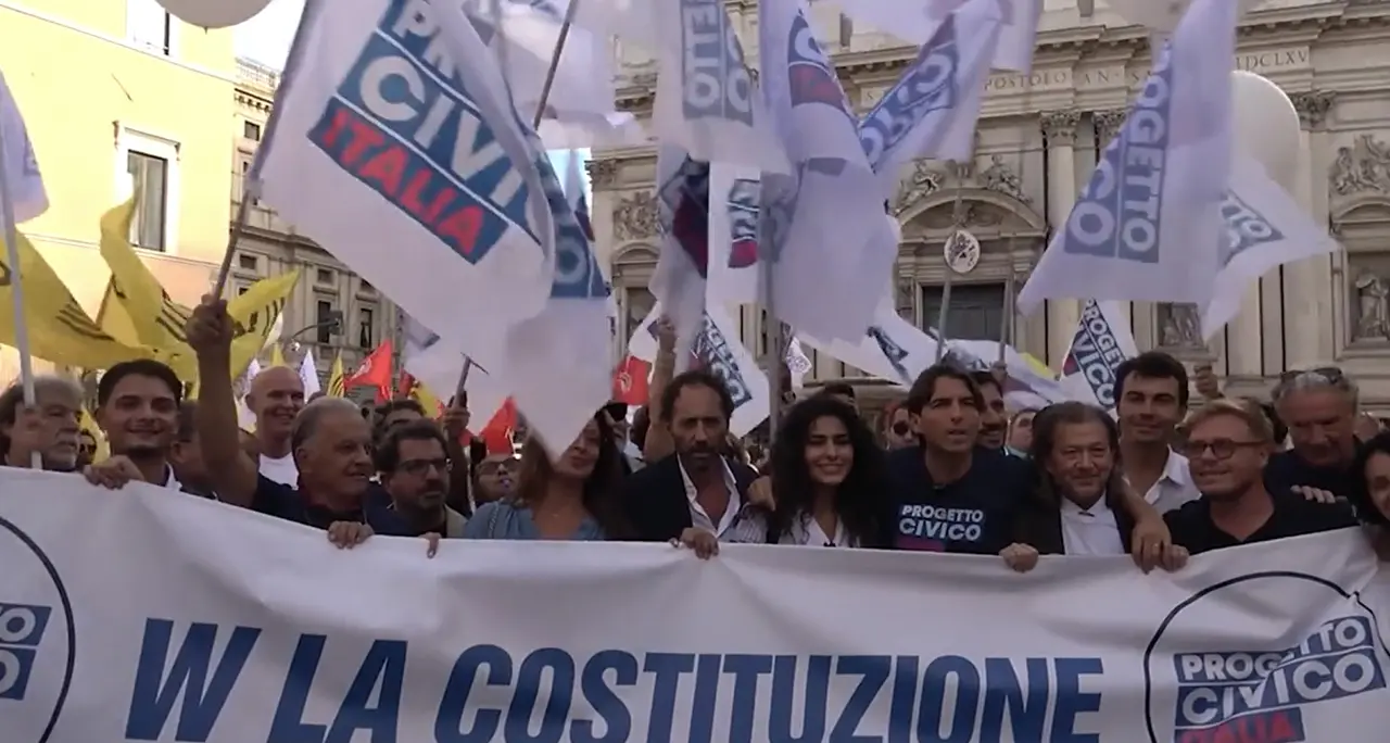 Stretta sulla raccolta firme, Onorato guida la protesta davanti al Senato