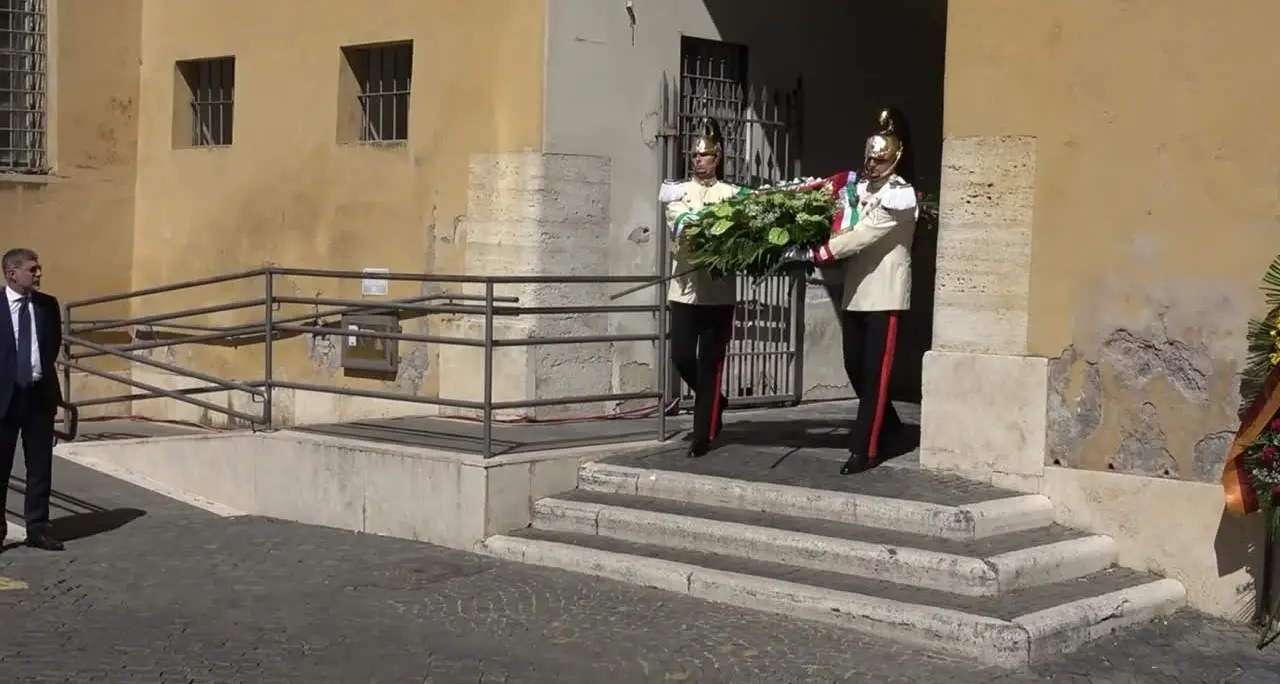 Roma, Mattarella e Meloni 'accompagnano' il feretro di Emma Bonino