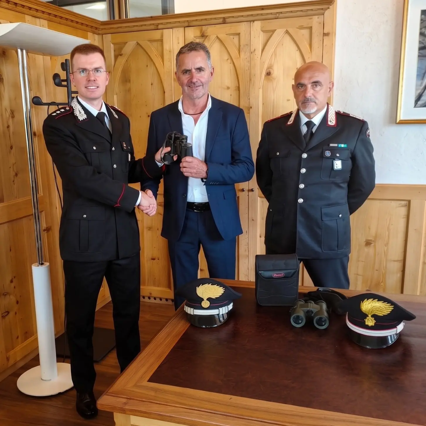 Furto nella residenza del sindaco di Tirolo: identificati grazie alle telecamere