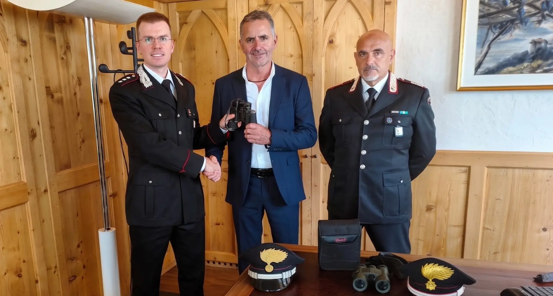 Furto nella residenza del sindaco di Tirolo: identificati grazie alle telecamere