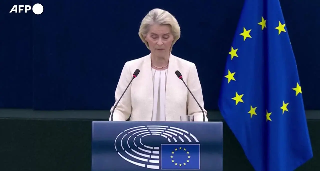 Von der Leyen: \"Divieto dei social per i minori di 13 anni\"