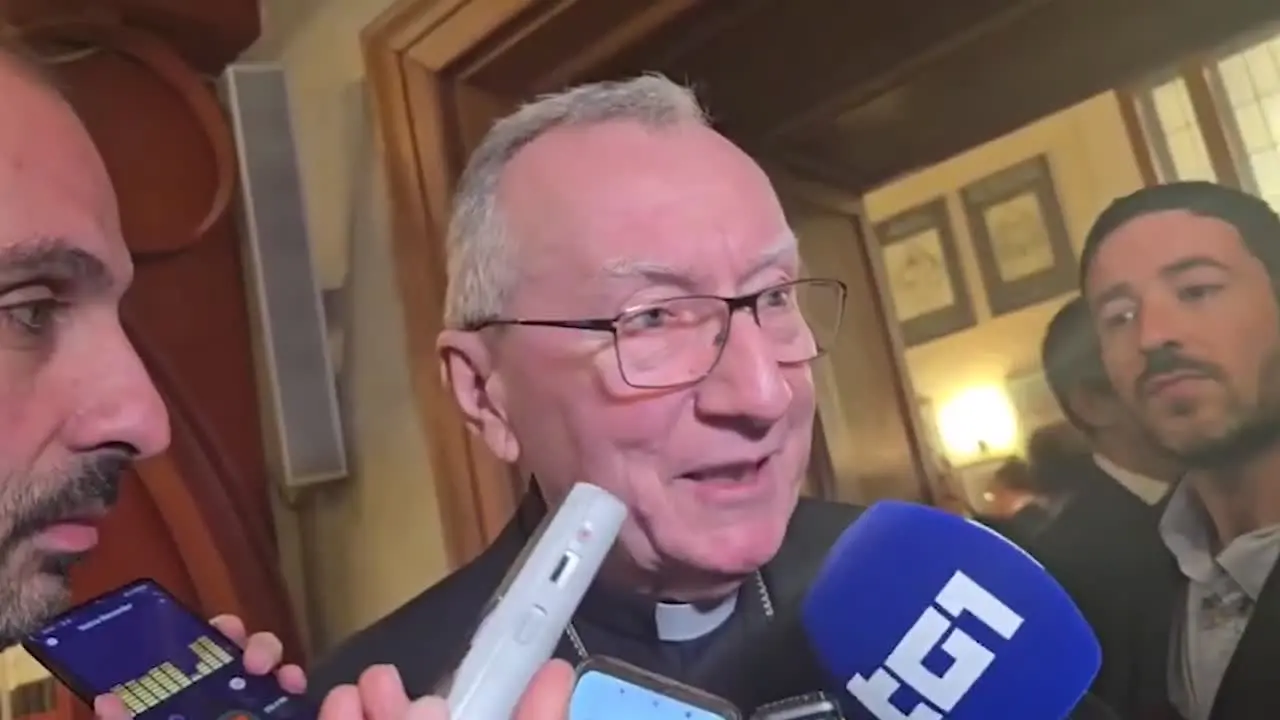 Ia, Parolin: \"Tutti siano coinvolti, ne va del futuro dell'umanità\"
