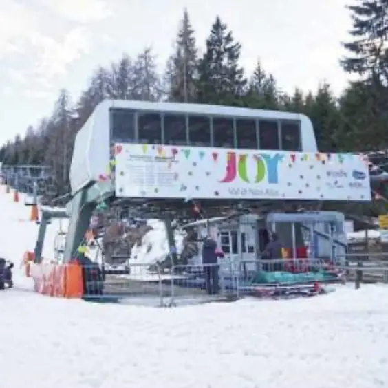 Mendola, arriva lo snowpark da 200 metri: salti, dossi e paraboliche sulla pista da sci