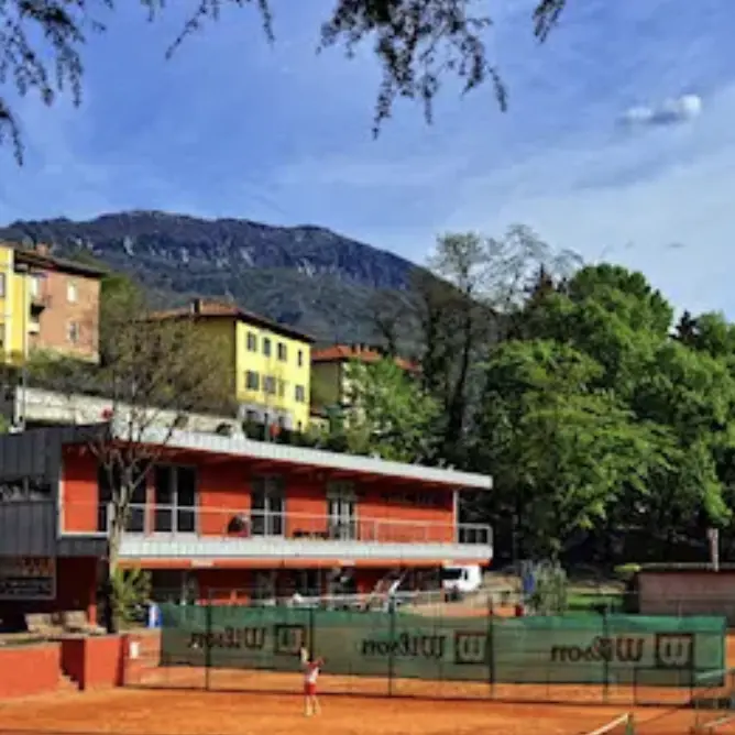 Tennis in piazza Venezia, la gara è ancora aperta: «Nessuna aggiudicazione»