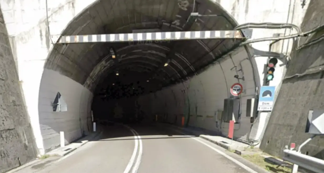 Galleria Dom, ancora nessuna soluzione per i pendolari: si studiano nuovi orari
