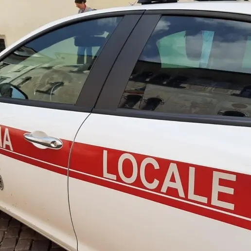 Rifiuti degli alloggi turistici abbandonati in strada: scatta la maxi multa