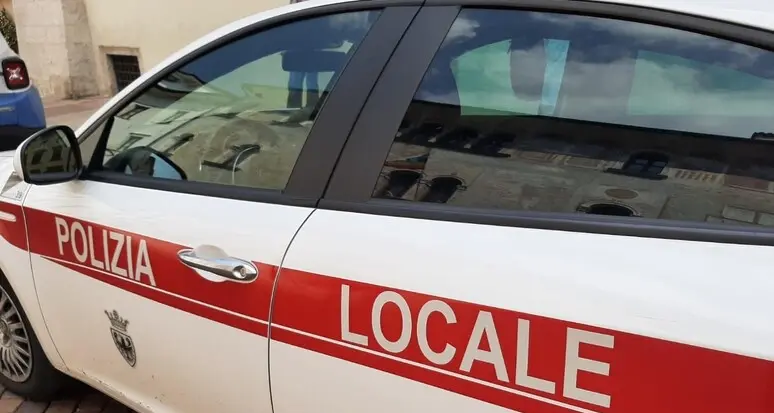Rifiuti degli alloggi turistici abbandonati in strada: scatta la maxi multa