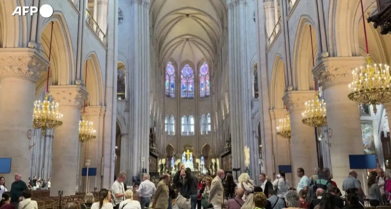Notre-Dame si prepara ad accogliere Papa Leone XIV