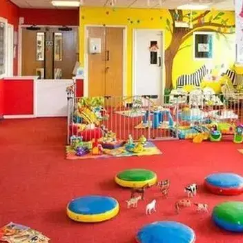 Nidi d’infanzia, nuovo bonus per i primi due figli: rimborsi fino a 2.500 euro