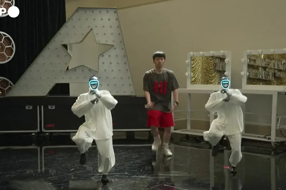 America's Got Talent, in finale un ballerino cinese con un gruppo di robot umanoidi