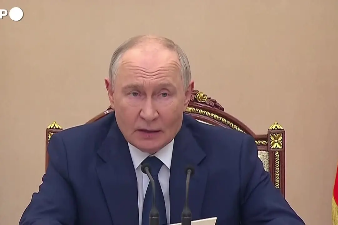 Putin: \"Minacce alla Russia non stanno diminuendo. Leader europei aperti alla guerra\"
