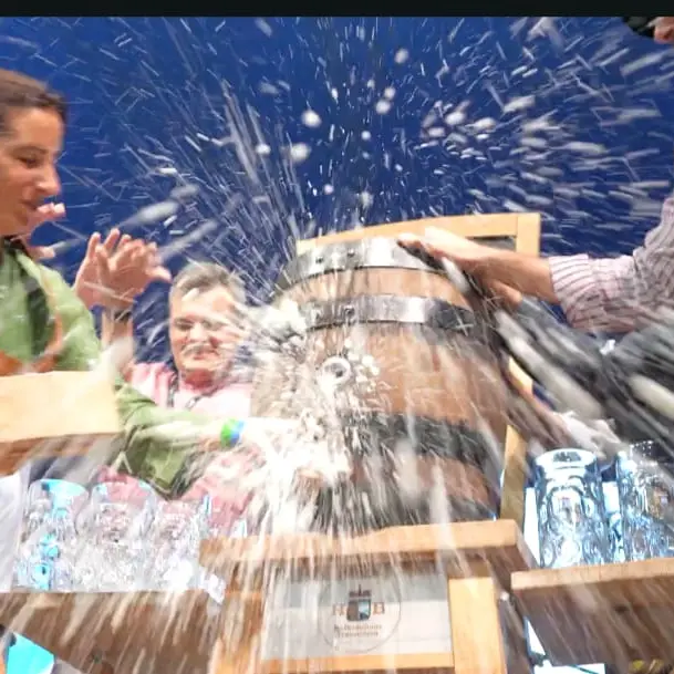 Oktoberfest Trento, spillata la prima botte. Tutto pronto per la prima “Domenica Family”