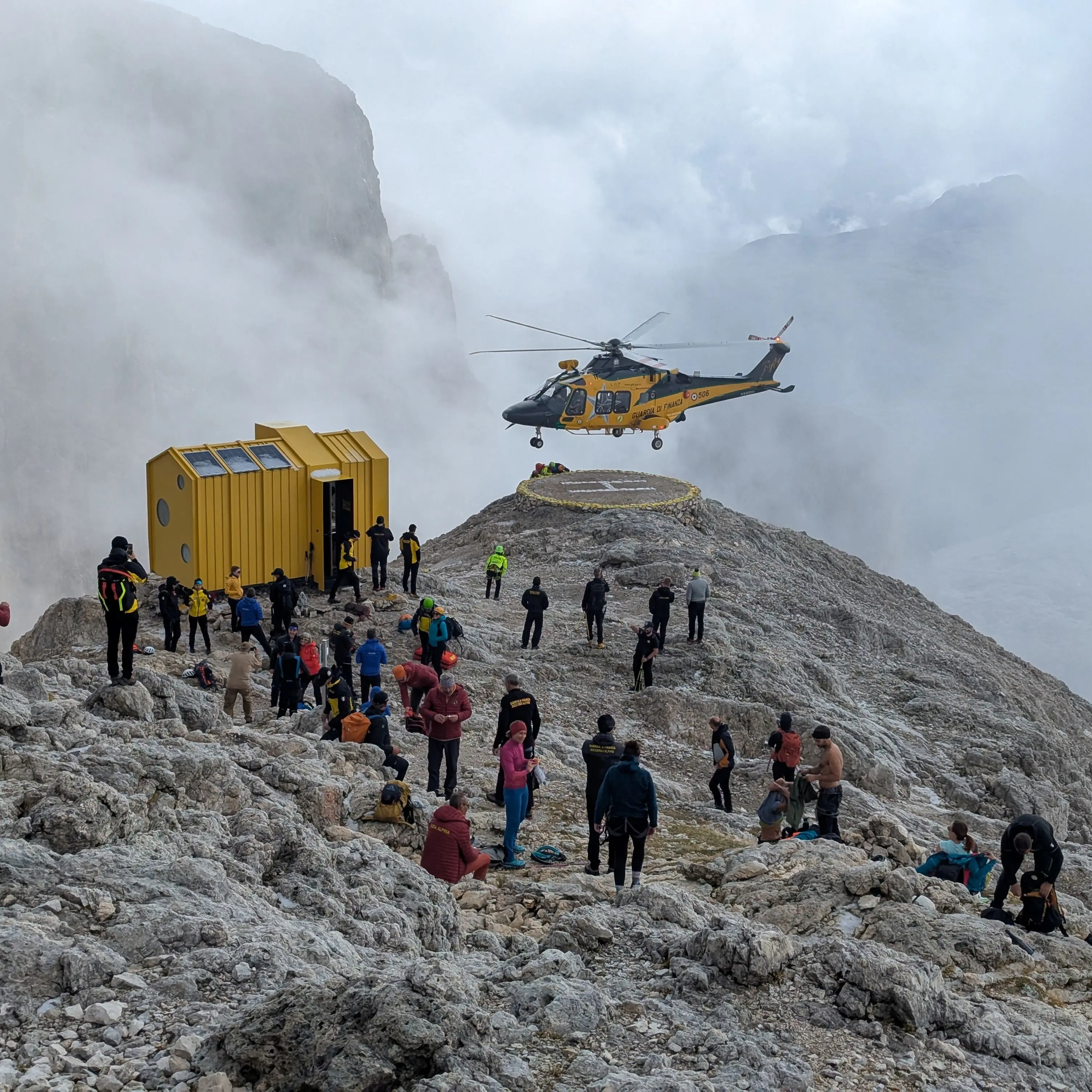 Un nuovo rifugio a 3mila metri: le Fiamme Gialle rinnovano lo storico bivacco