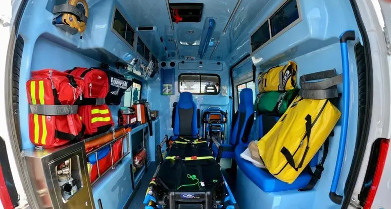 Scontro frontale auto-moto sulla strada per Mezzolombardo: un ragazzo ferito