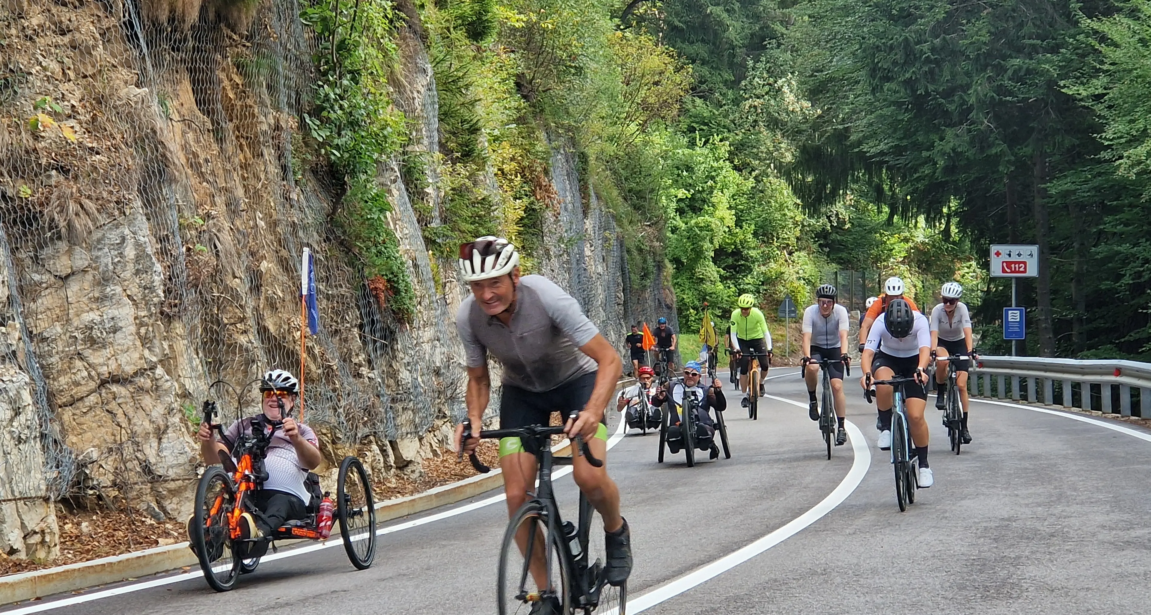 La Mendola invasa dalle biciclette: in 4.429 per la giornata senz’auto