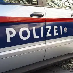 Muore cadendo per cento metri durante una discesa notturna
