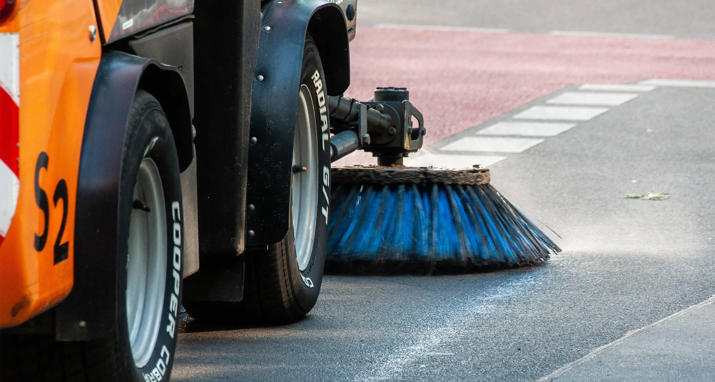 Trento, torna il lavaggio notturno delle strade: ecco quando scattano i divieti di sosta