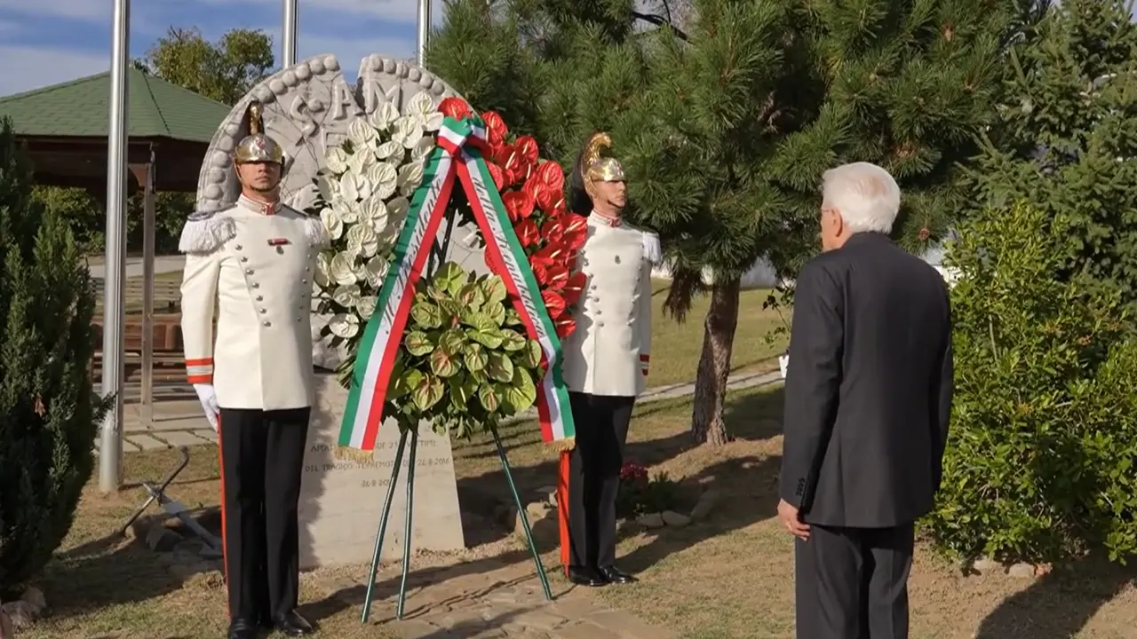 Mattarella ad Amatrice per l'inaugurazione dell'anno scolastico