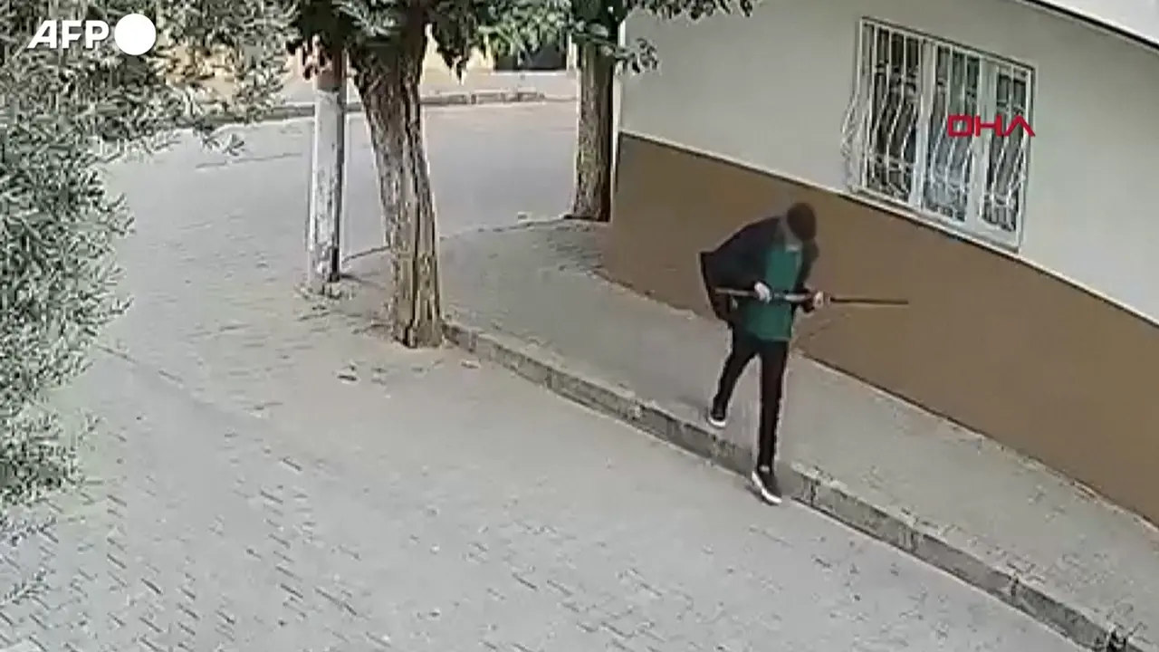 Sparatoria vicino a una scuola in Turchia, arrestato il presunto autore