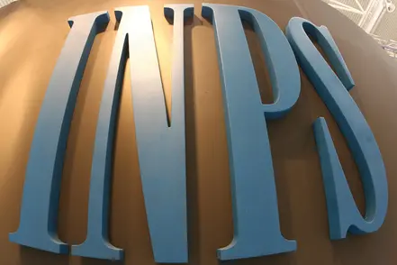 Fa la comparsa per un giorno in «Brennero», l’Inps gli chiede 93 mila euro