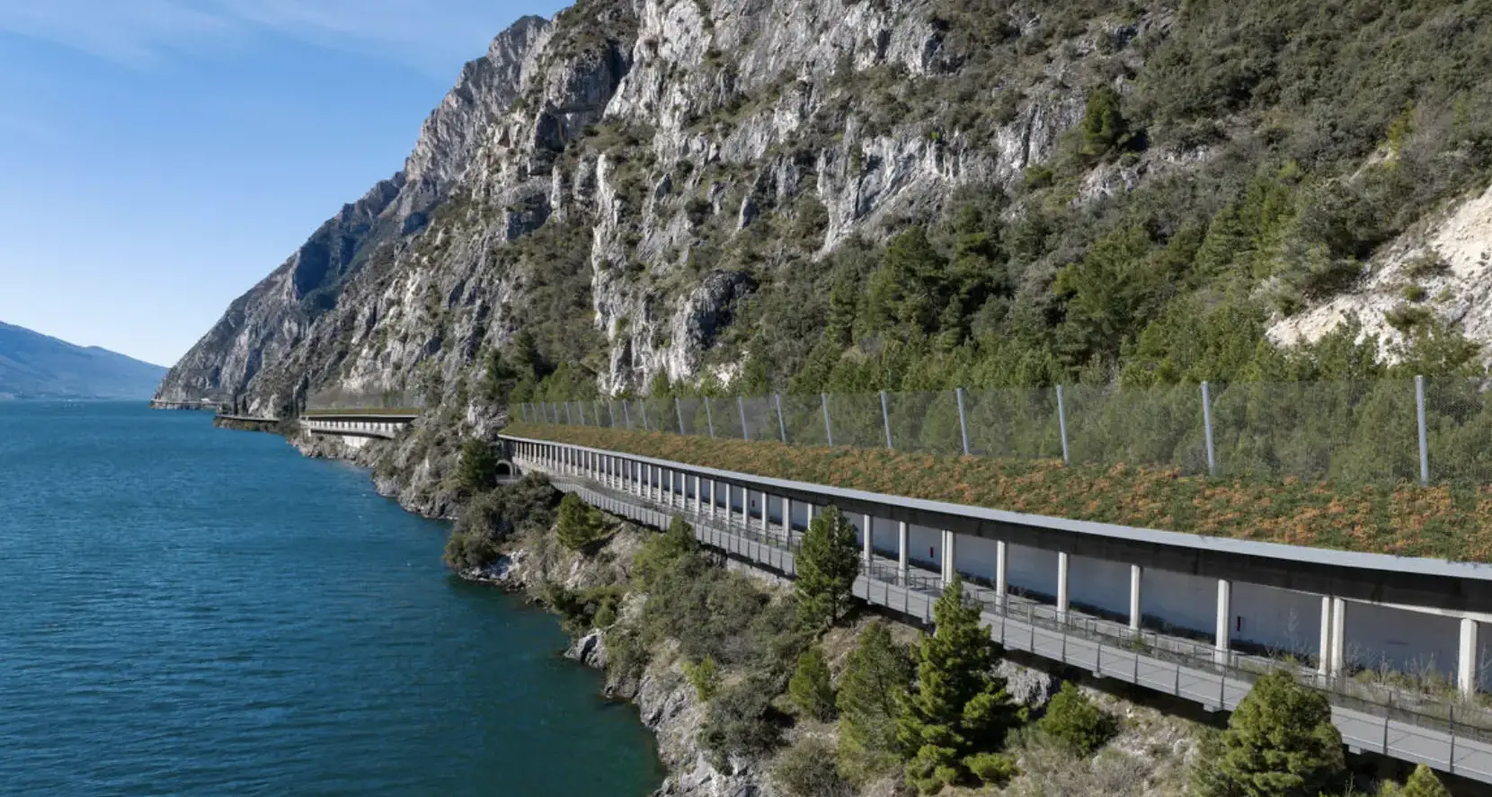 Ciclovia del Garda, Coppola chiede chiarezza su costi, sicurezza e impatto ambientale