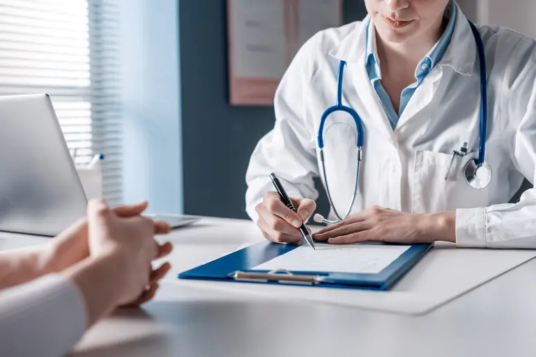 Pietramurata senza medico di famiglia, Calzà: «Serve una soluzione stabile, non un taxi-medico»