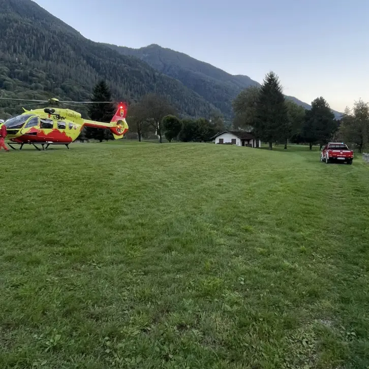Caderzone, bimba di 10 anni investita in centro: trasportata in elicottero al Santa Chiara