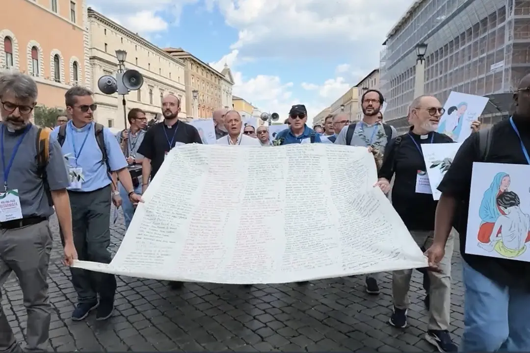 Medio Oriente, a Roma la marcia dei \"Preti contro il genocidio\"