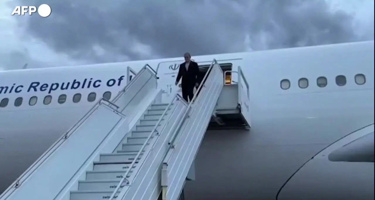 New York, l’arrivo del presidente iraniano Pezeshkian
