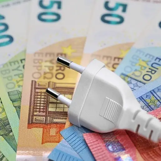 Salari e caro energia, i sindacati incalzano la Provincia: «Serve un confronto urgente»