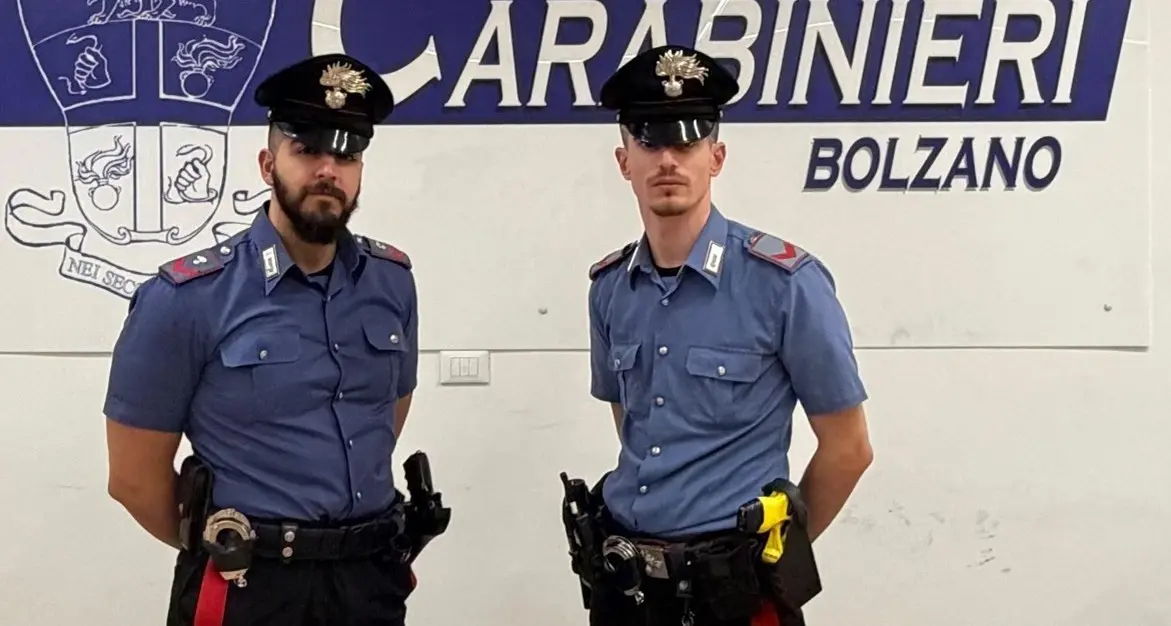 Bolzano, giovane arrestato con quasi 9 chili di hashish sulla bici