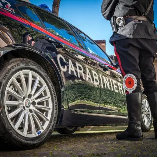 Truffa delle monetine a Villazzano: la fa scendere dall’auto e le ruba la borsa