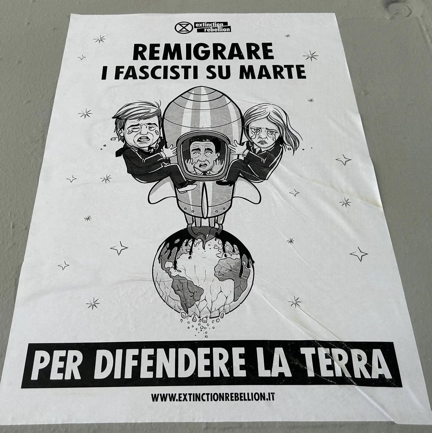 Extinction Rebellion, a Trento tornano i manifesti satirici: «La protesta non si sequestra»