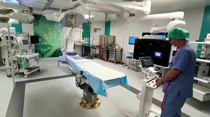 Trento, al Santa Chiara inaugurata una sala operatoria ibrida da 5,7 milioni di euro