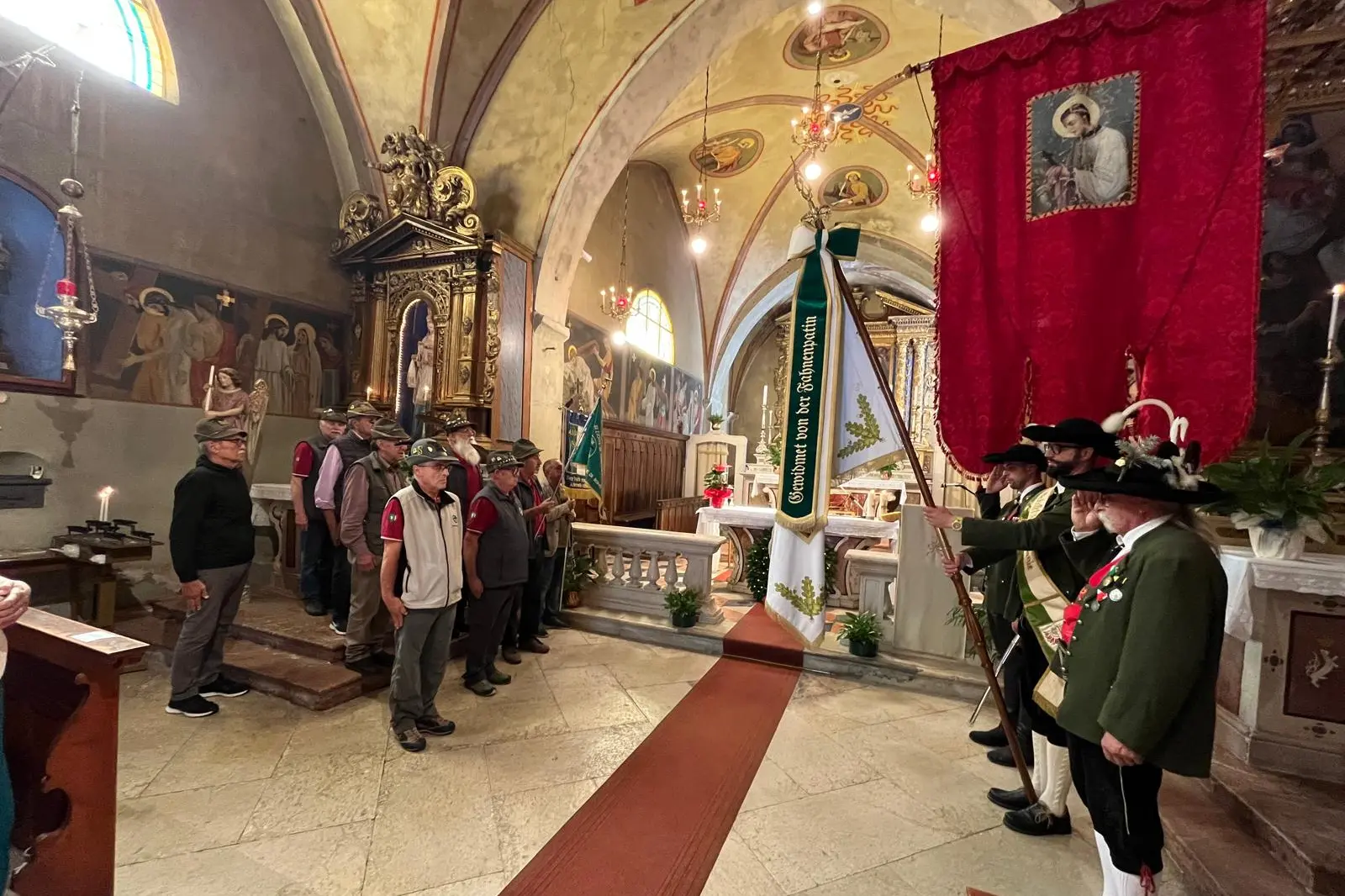 Pieve di Bono, l’Asuc di Strada compie 80 anni: una nuova lapide per ricordare i caduti