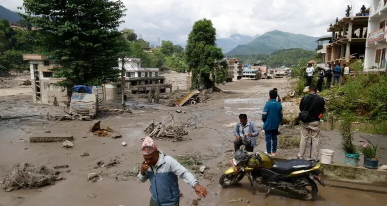 Nepal devastato dall’alluvione, la Sat lancia la raccolta fondi