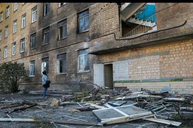 Drone russo colpisce una scuola a Kiev, strage sfiorata, illesi i bambini