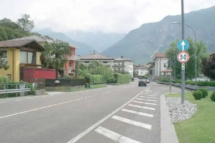 Volano diviso in due dalla Statale 12: «Una ferita aperta da 50 anni»