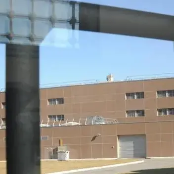Minaccia di morte l’ex e si presenta sotto casa, in auto tre coltelli e nastro adesivo