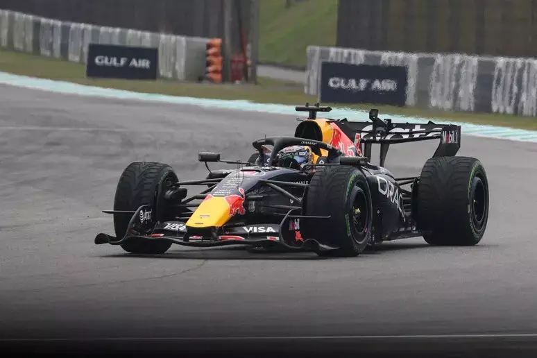 Antonelli vola a +84, Verstappen ritrova la vittoria. Hamilton riporta la Ferrari sul podio