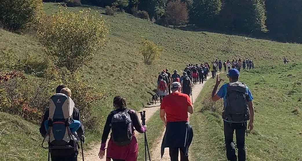 Donatori, famiglie e bambini: CamminAvis fa il pieno a Sega di Ala