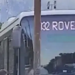 Autista aggredito sul bus Rovereto-Ala: passeggero senza biglietto dà in escandescenza