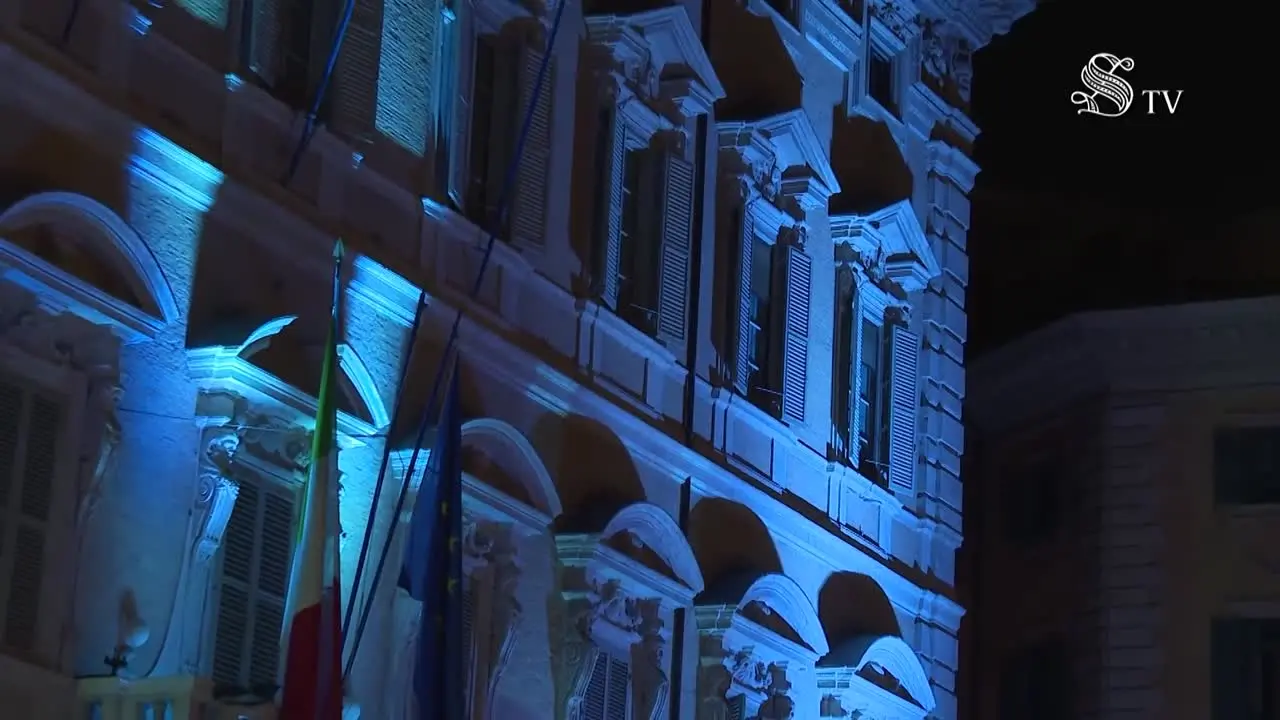 Palazzo Madama s'illumina di turchese per la Giornata internazionale della dislessia
